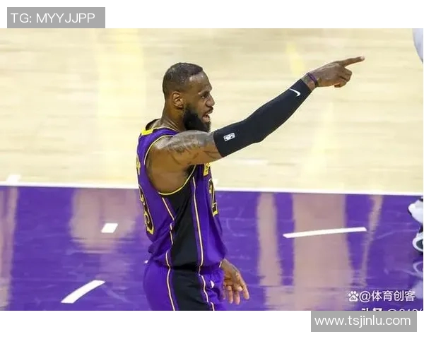 詹姆斯三双难救湖人坎宁安双十表现助活塞险胜 詹姆斯三双难救湖人坎宁安双十表现助活塞险胜