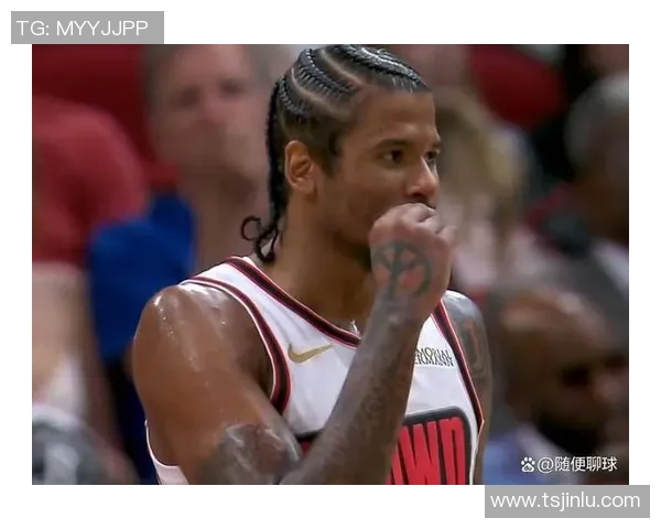 格林送出助攻 狄龙侧翼三分稳稳命中 格林送出助攻 狄龙侧翼三分稳稳命中