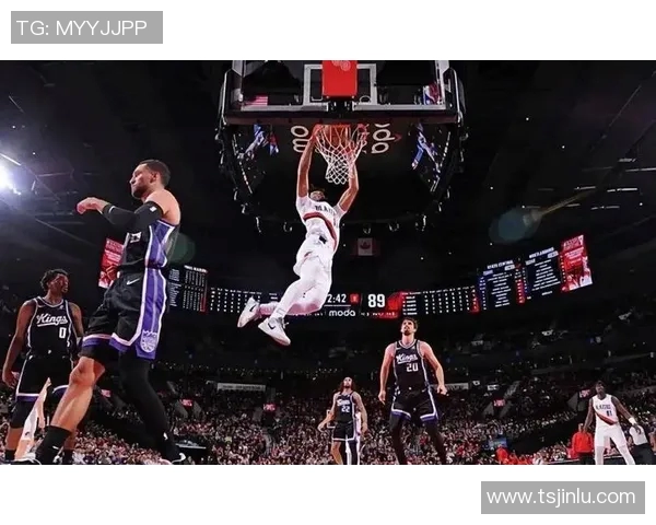 杨瀚森继续作壁上观,开拓者主场不敌湖人 杨瀚森继续作壁上观,开拓者主场不敌湖人